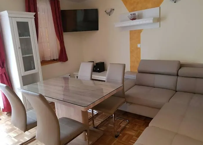 Lägenhet Tulpika 13